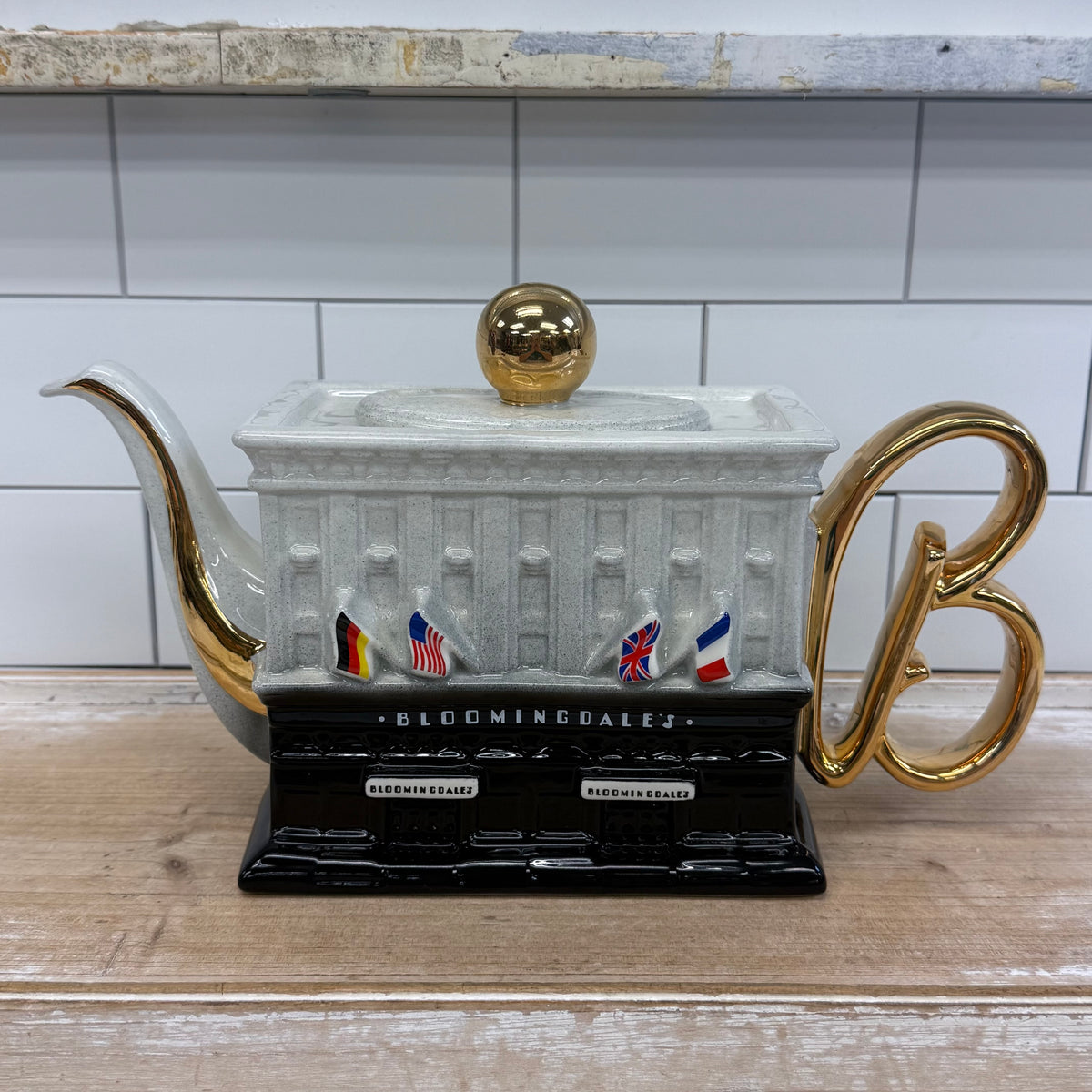 Paul Cardew Bloomingdale’s Store Ceramic Teapot England 1994