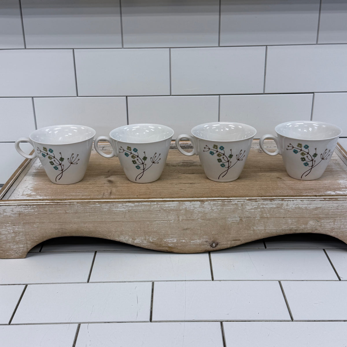 Franciscan It's A Breeze Teacup & Saucer Set of 4