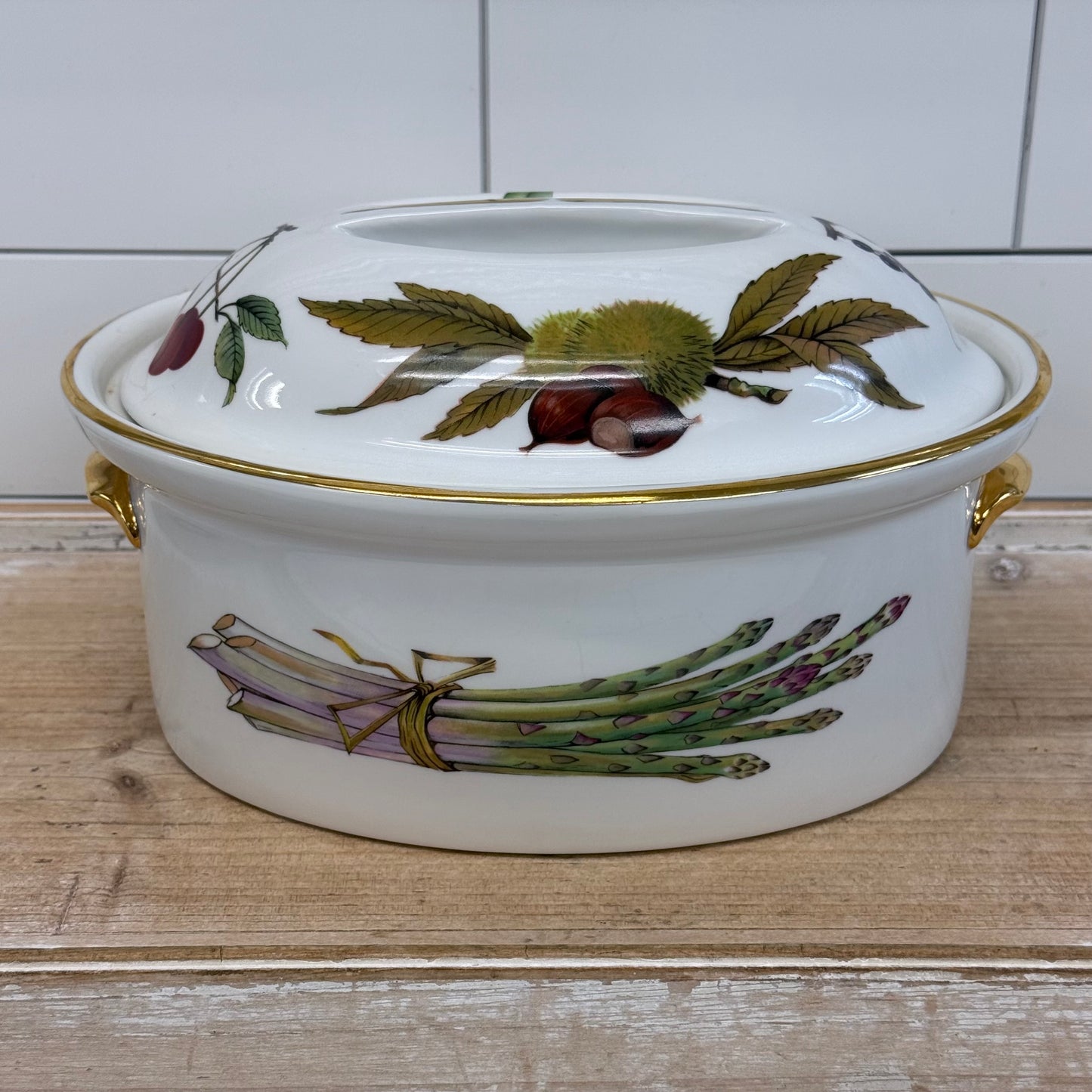 Royal Worcester Evesham Gold Covered Casserole Dish England