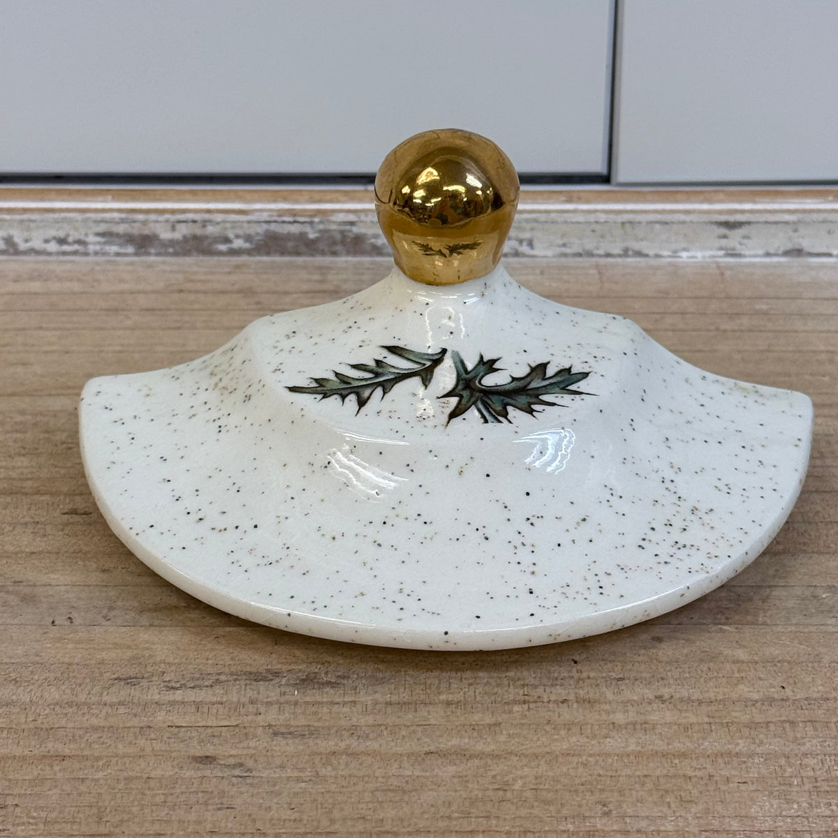 Decorative Lavabo Wall Fountain Vintage Signed 1981