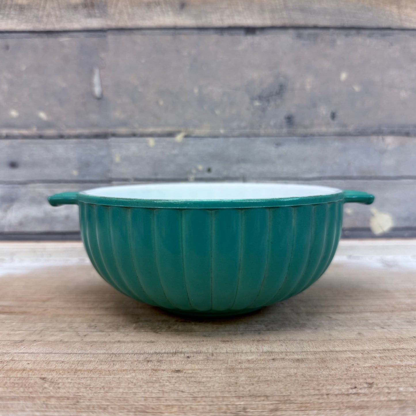 Hazel Atlas Platonite Moderntone Lugged Soup Bowl