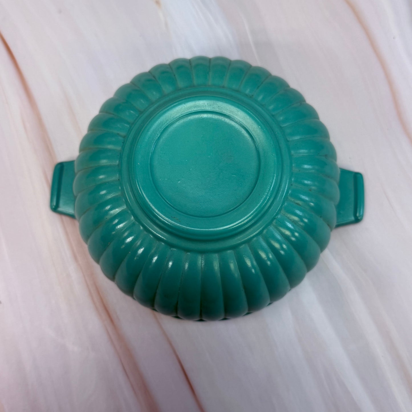 Hazel Atlas Platonite Moderntone Lugged Soup Bowl