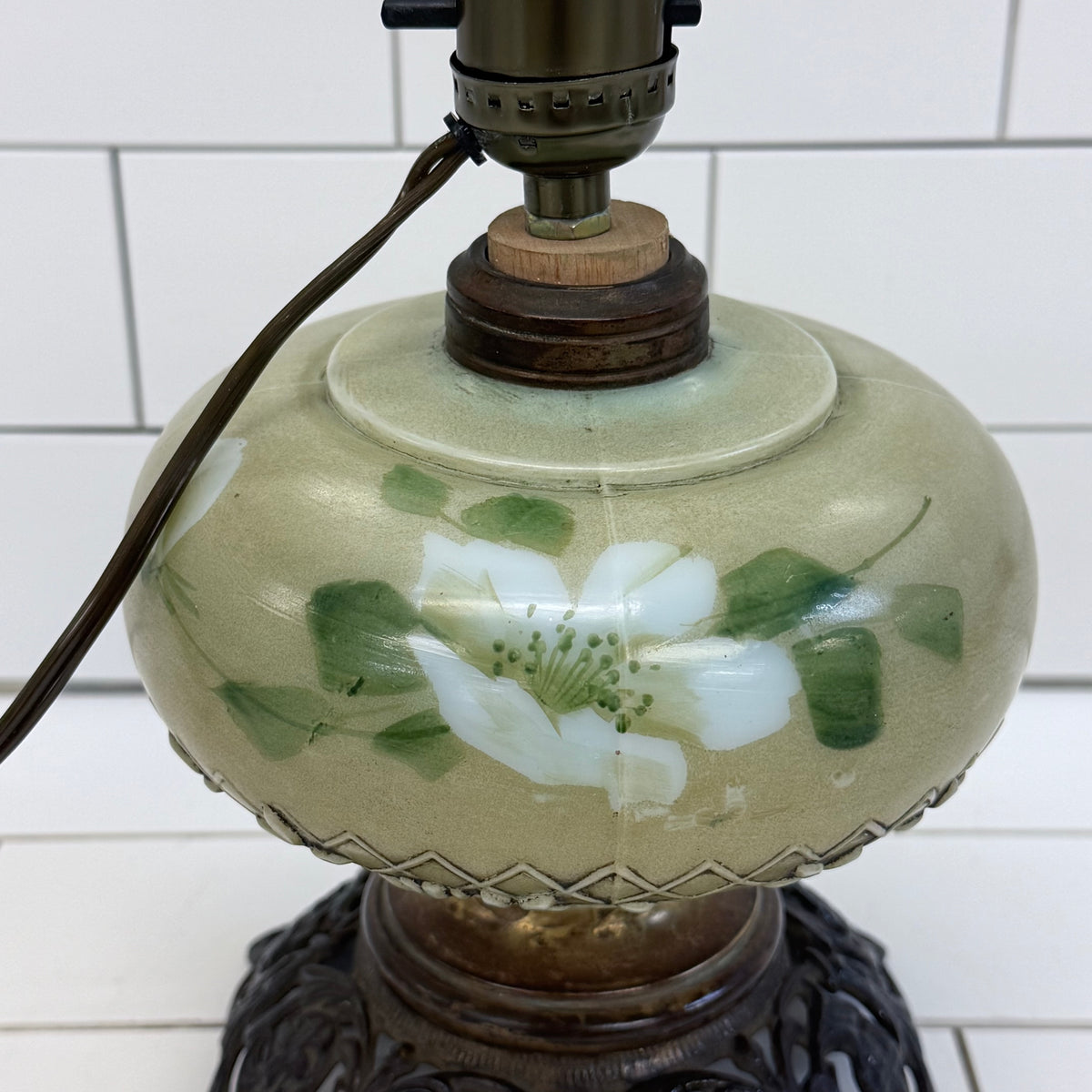 Victorian Style Floral Ceramic Table Lamp Ornate Metal Base