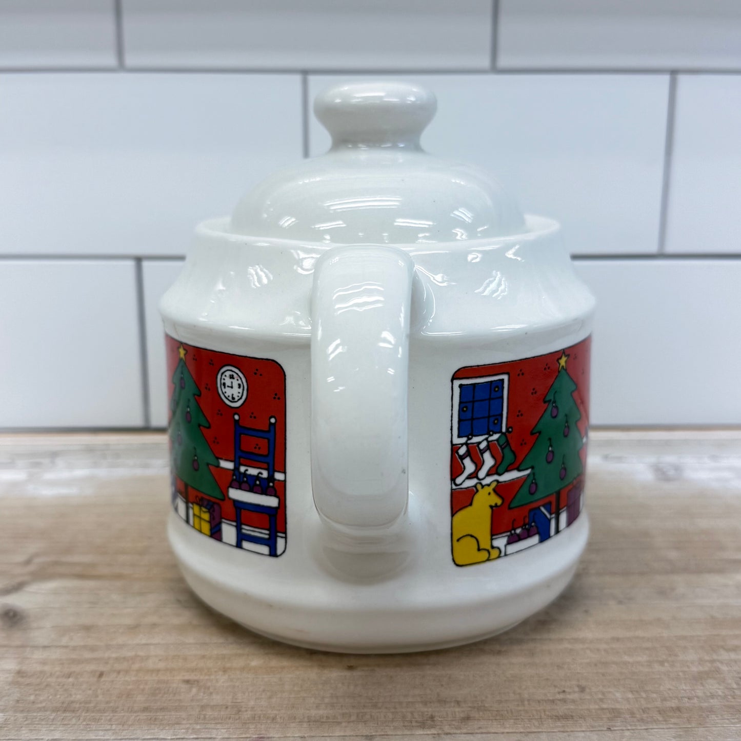 Houze Staffordshire Teapot Christmas, Porcelain 1985