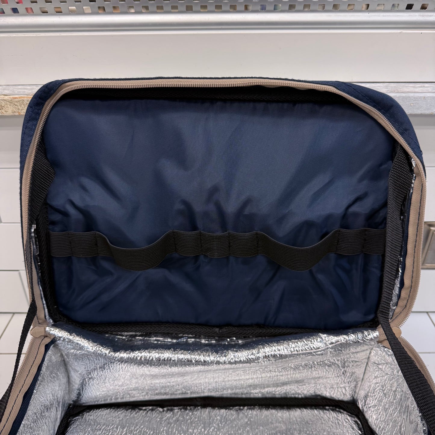 Insulated Picnic Bag Dinnerware Set for 2 with Blanket 15 Pieces