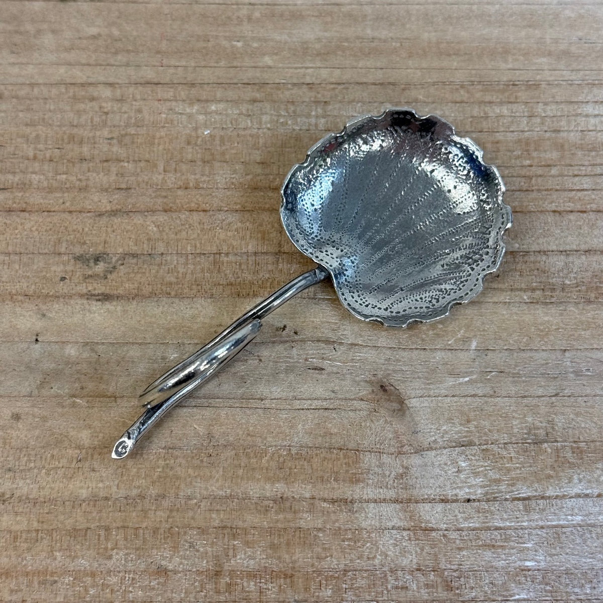 Colonial Williamsburg Apple Shell Tea Caddy Spoon