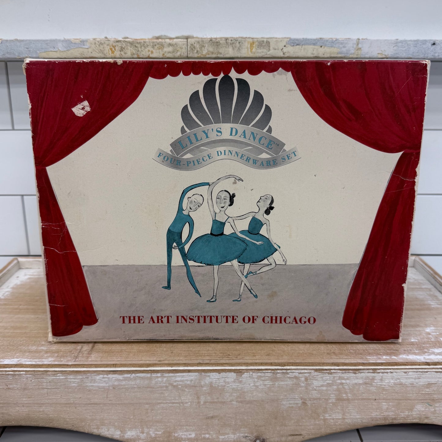 Art Institute Chicago Lily’s Dance Rare Dinnerware Set 1996