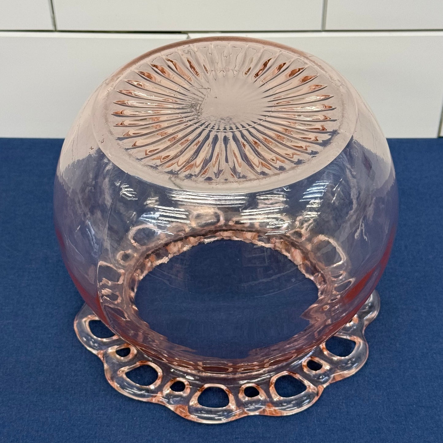 Anchor Hocking Old Colony Pink Rose Bowl Lace Edge Glass Vase