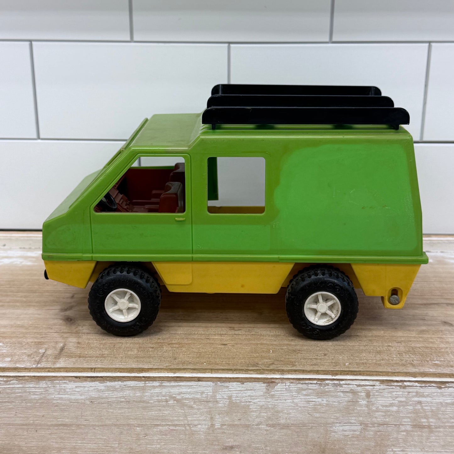 1978 Fisher Price Little People Nursery School Lot