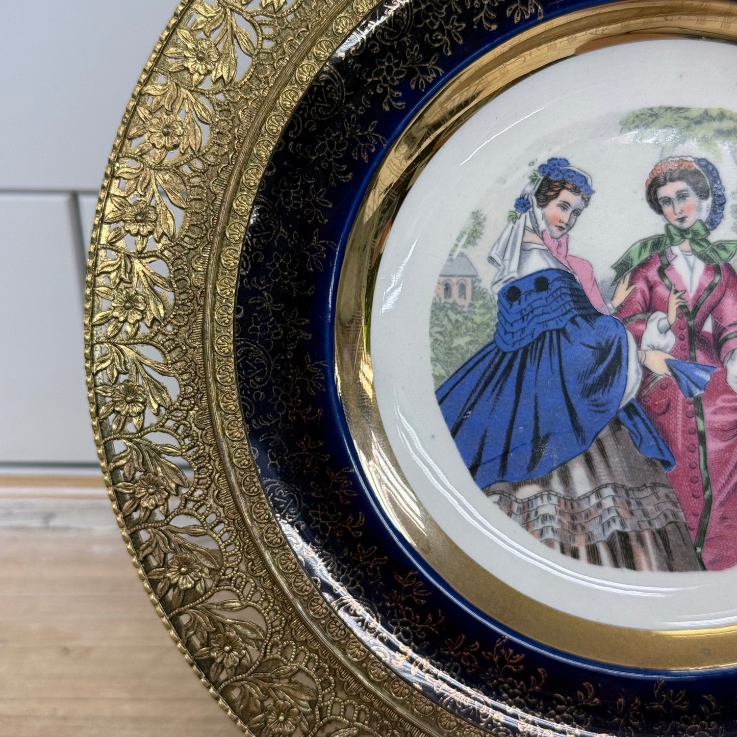 Salem China Victorian Plate Crown Wall Frame 1940s