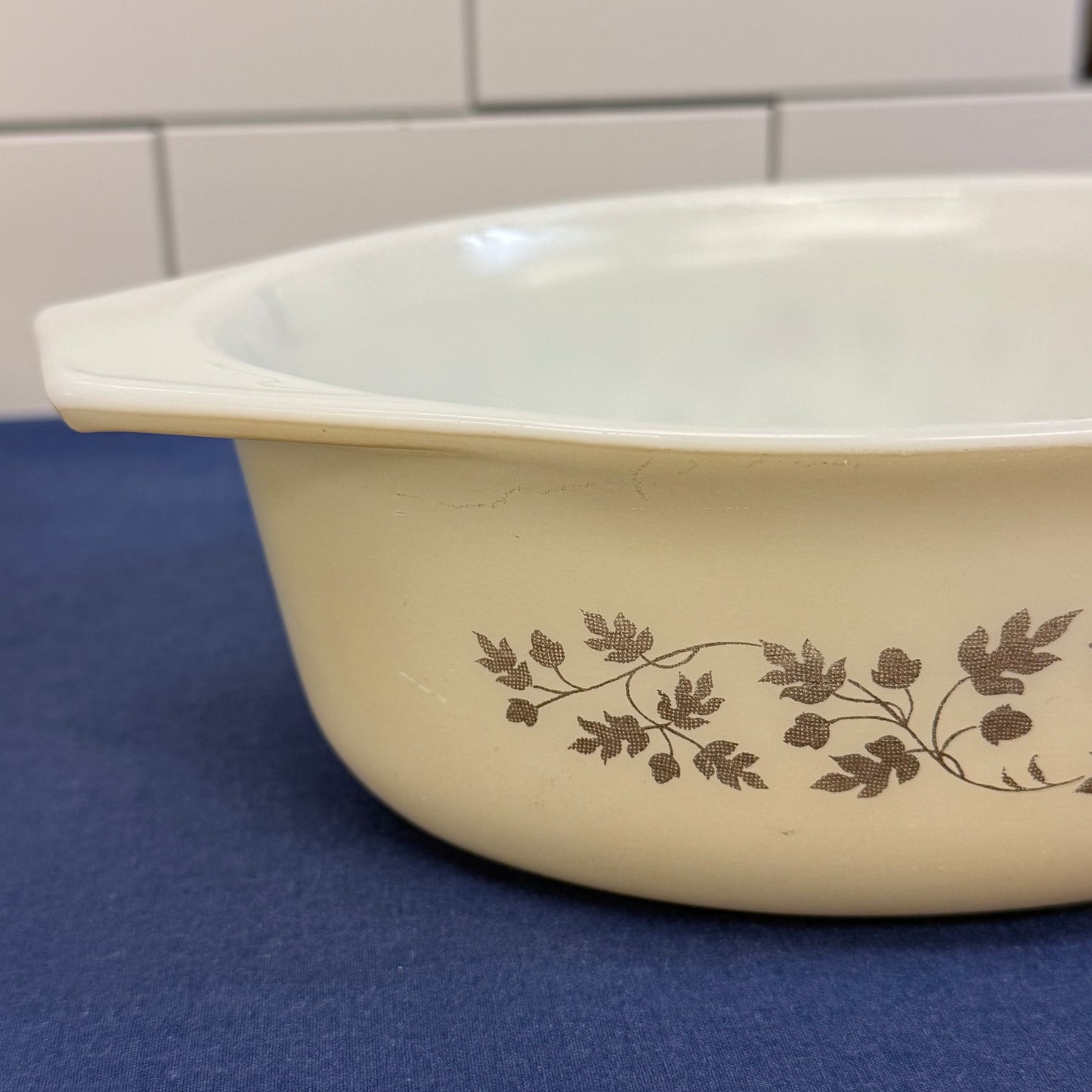 Pyrex Golden Acorn Casserole Set 043 Divided 1.5 Qt Vintage Bakeware