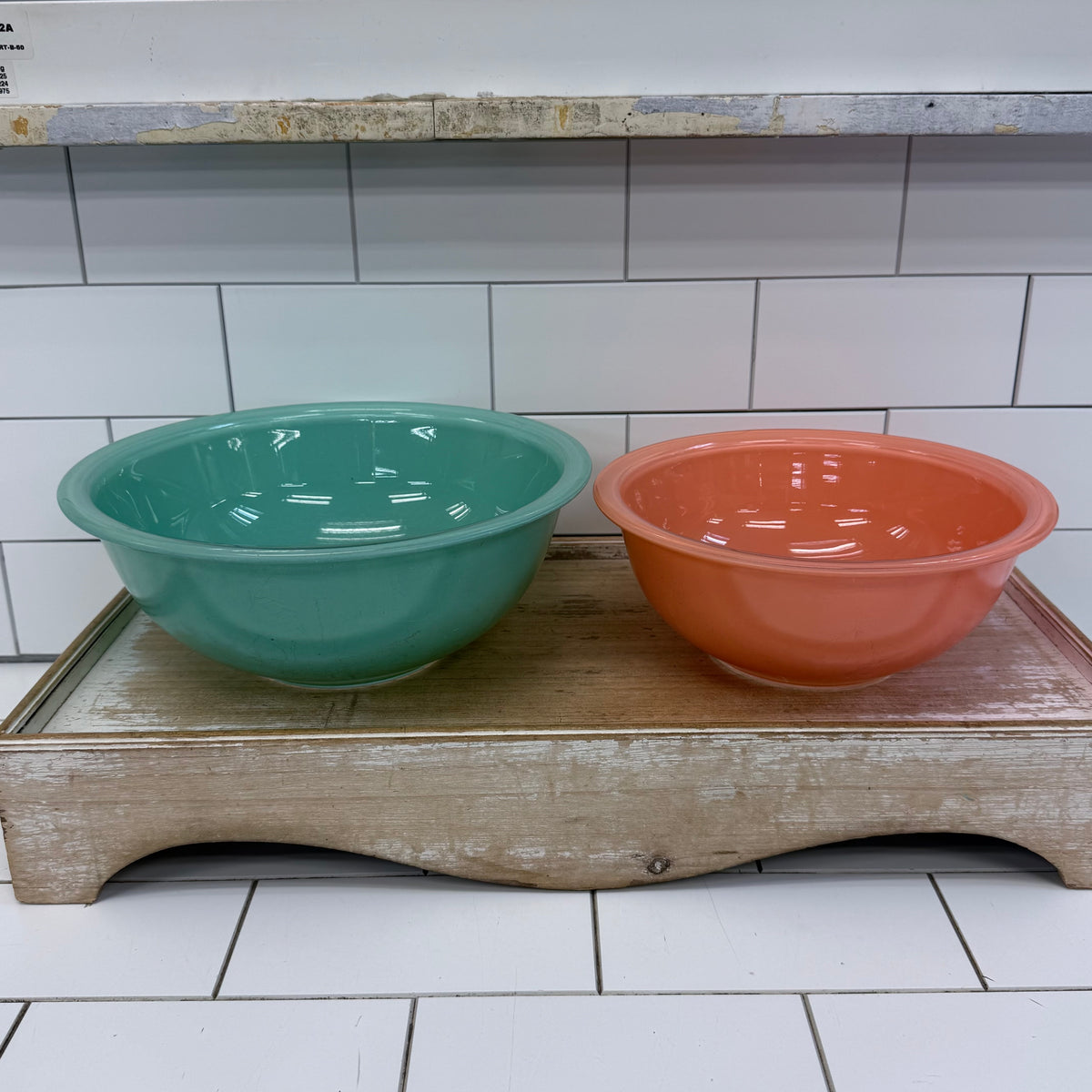 Pyrex Clear Bottom Mixing Bowls Set of 2