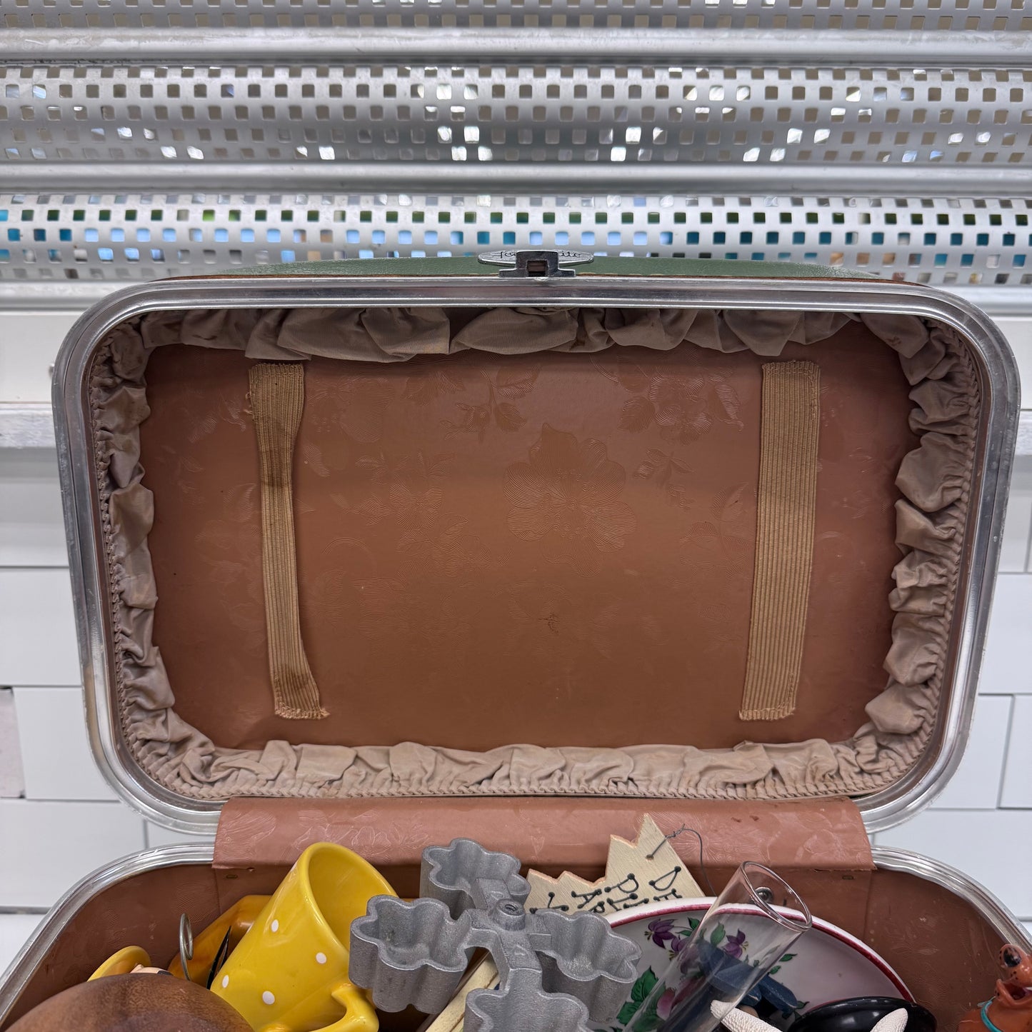 Estate Mystery Collectibles & Train Case 13.5 Lbs