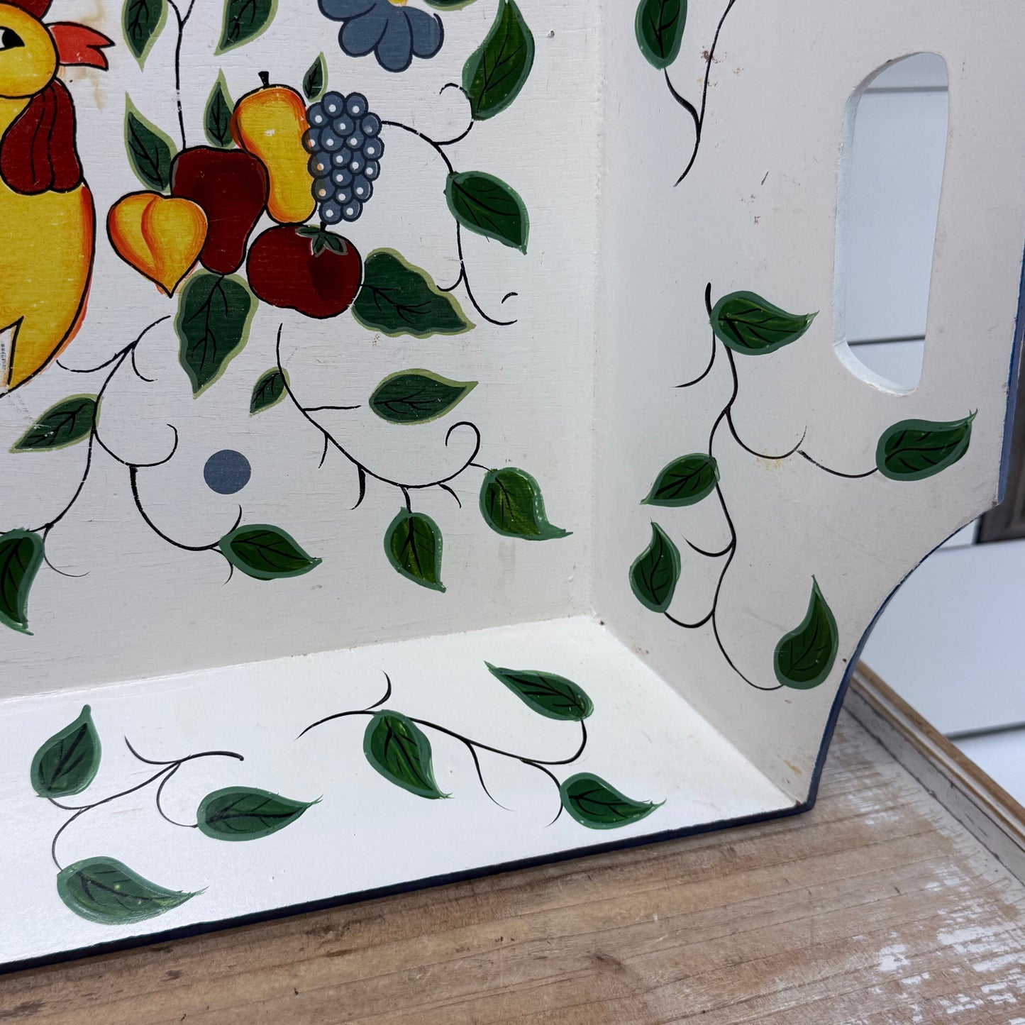 Style-Eyes Baum Bros Provence Rooster Hand Painted Tray