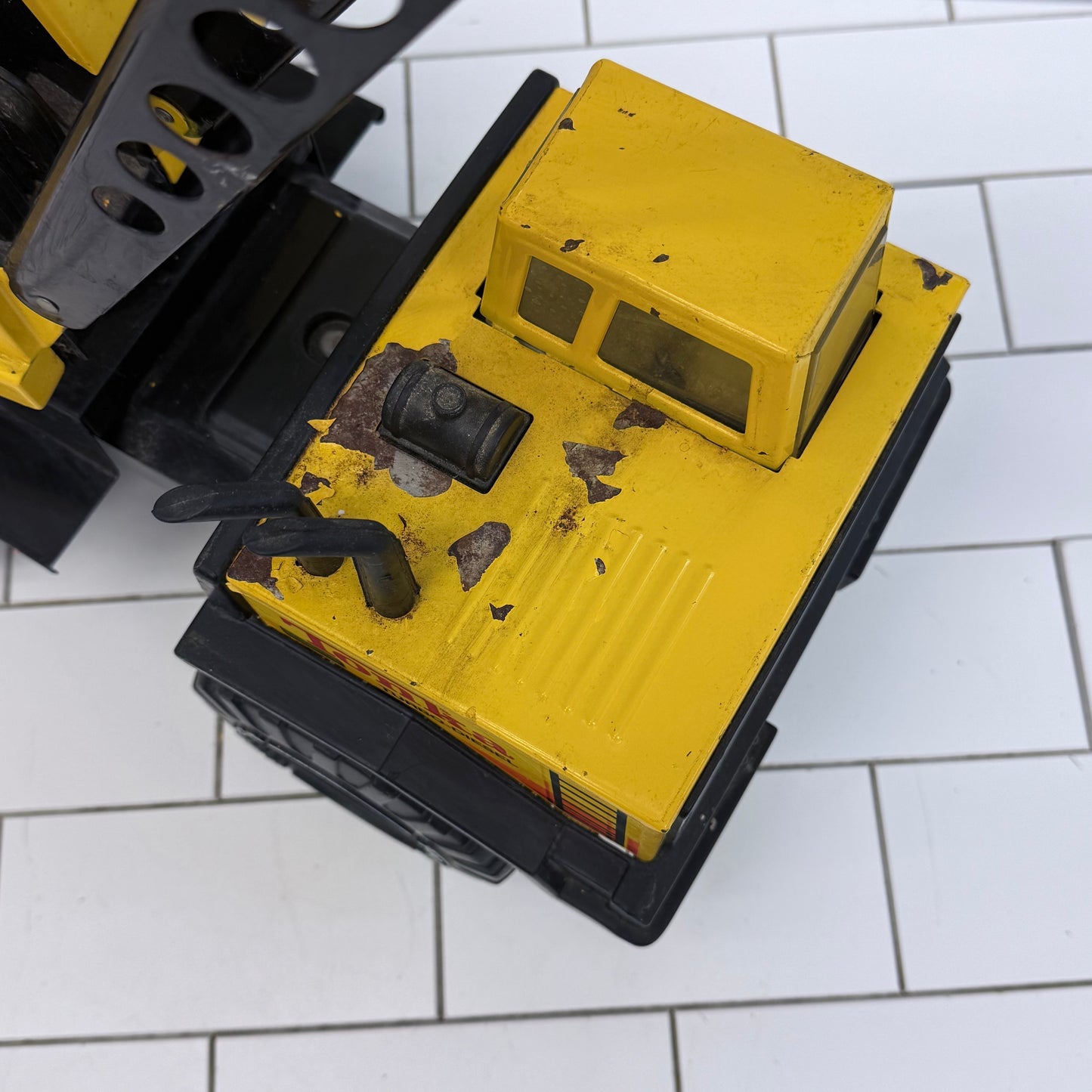 Tonka Turbo Diesel XMB-975 Clam Bucket Crane