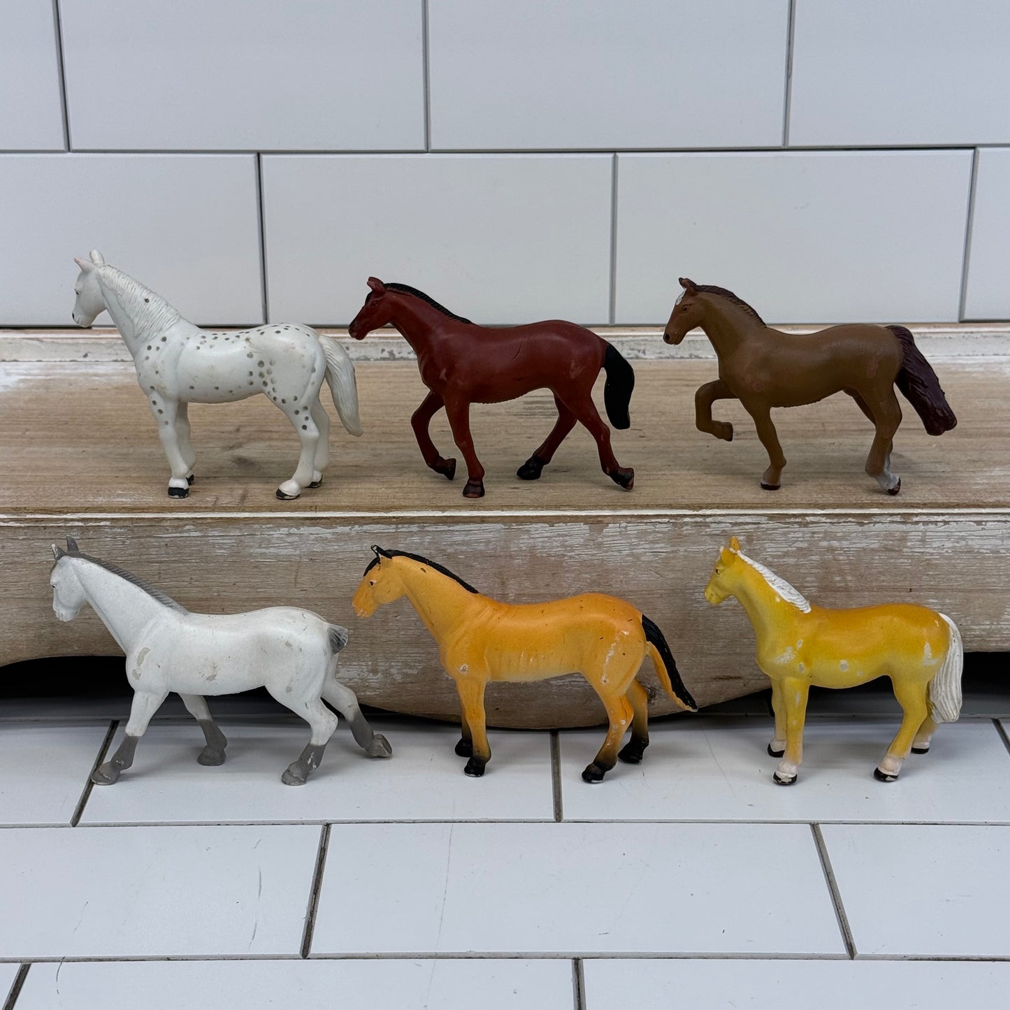 Funrise Toy Horse Figurines with Wooden Stable Set of 7 1988