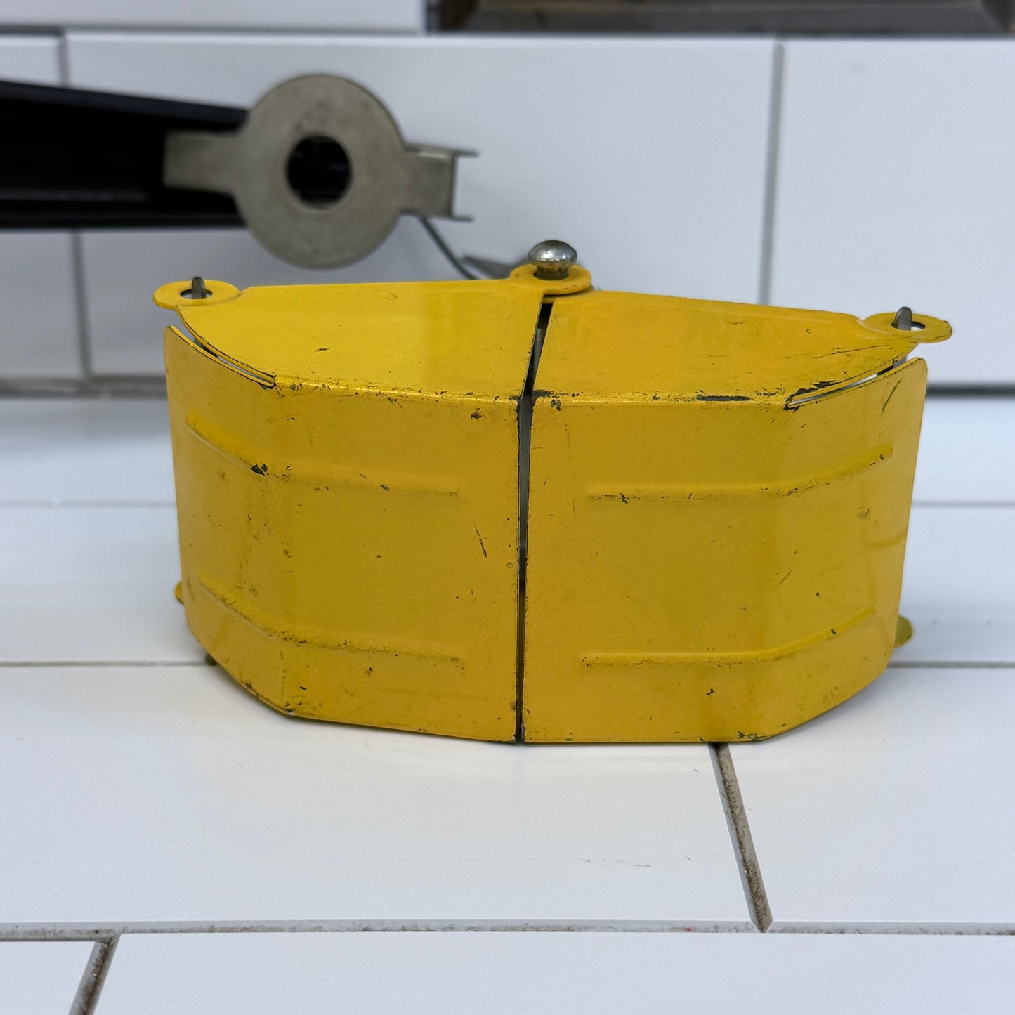 Tonka Turbo Diesel XMB-975 Clam Bucket Crane