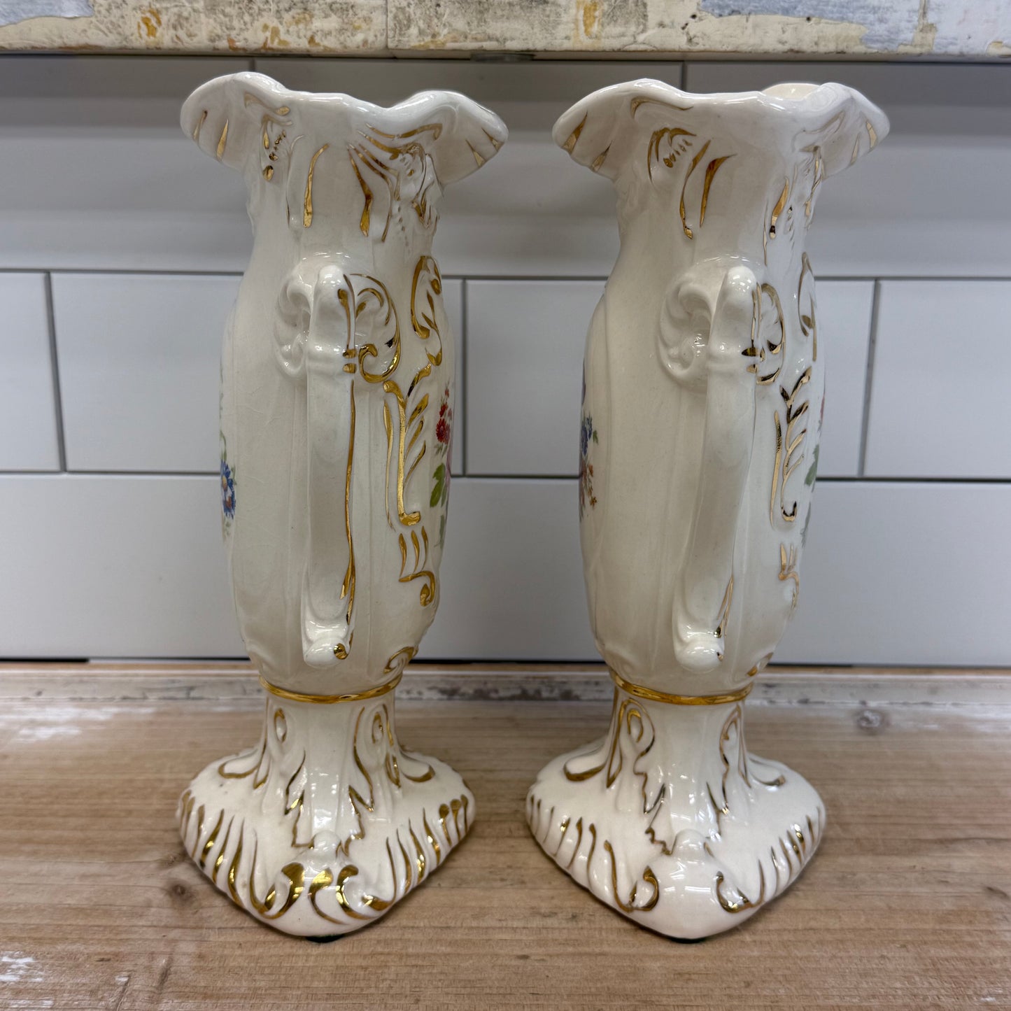 Pauls Gifts Rococo Revival Floral Vases