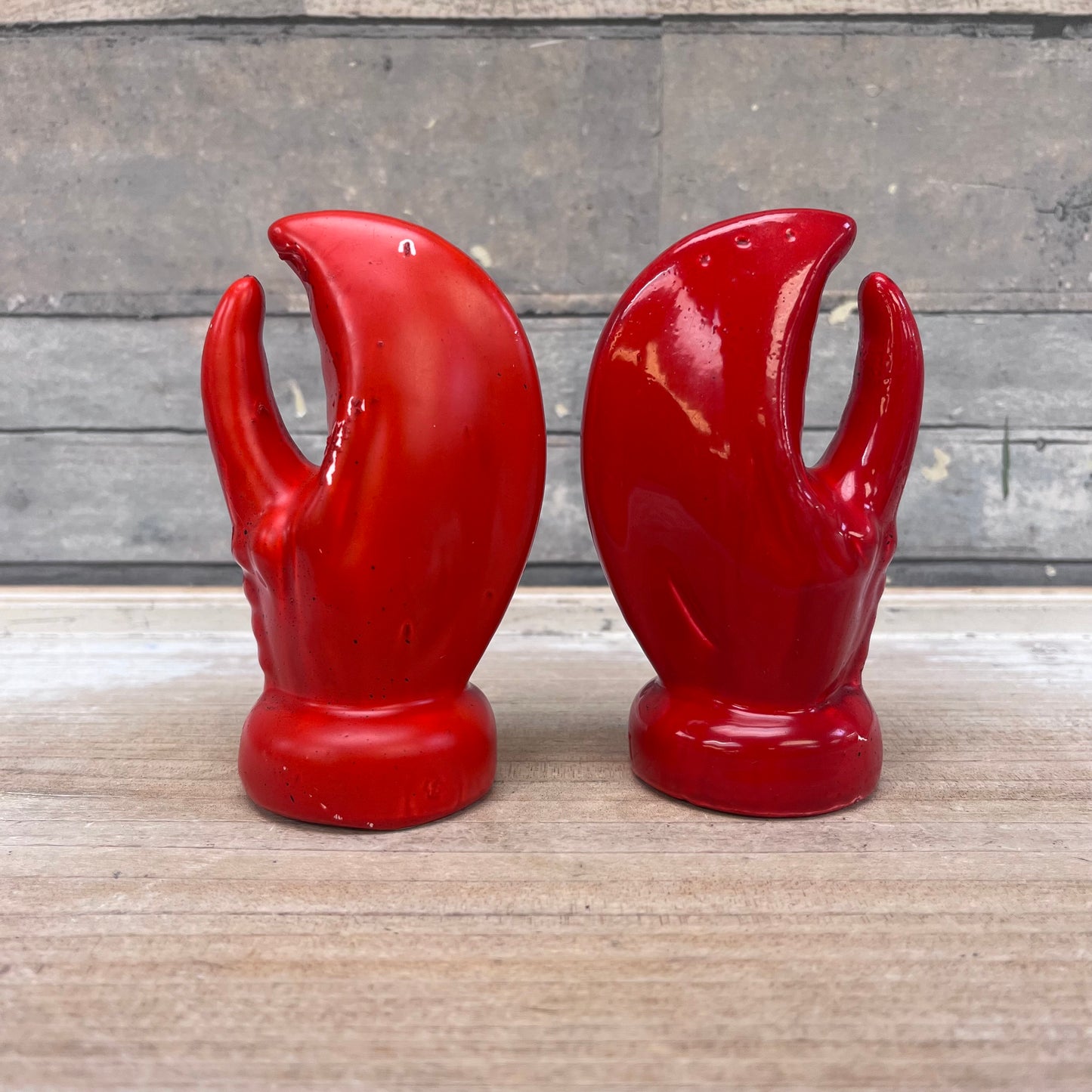 Nanco Ceramic Lobster Claw Salt & Pepper Set