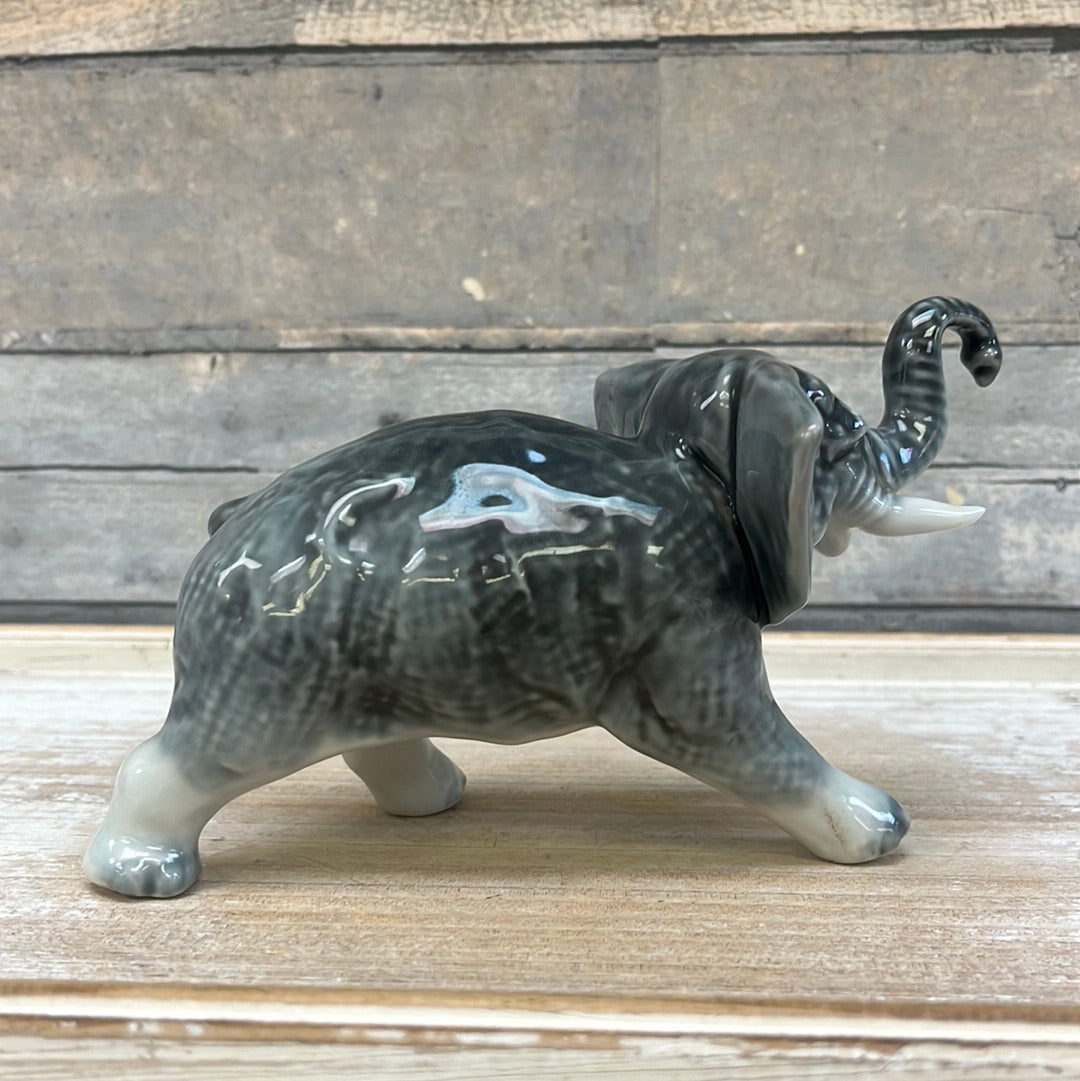 Adorable Ceramic Elephant Figurine Set, 3 Piece 1950s