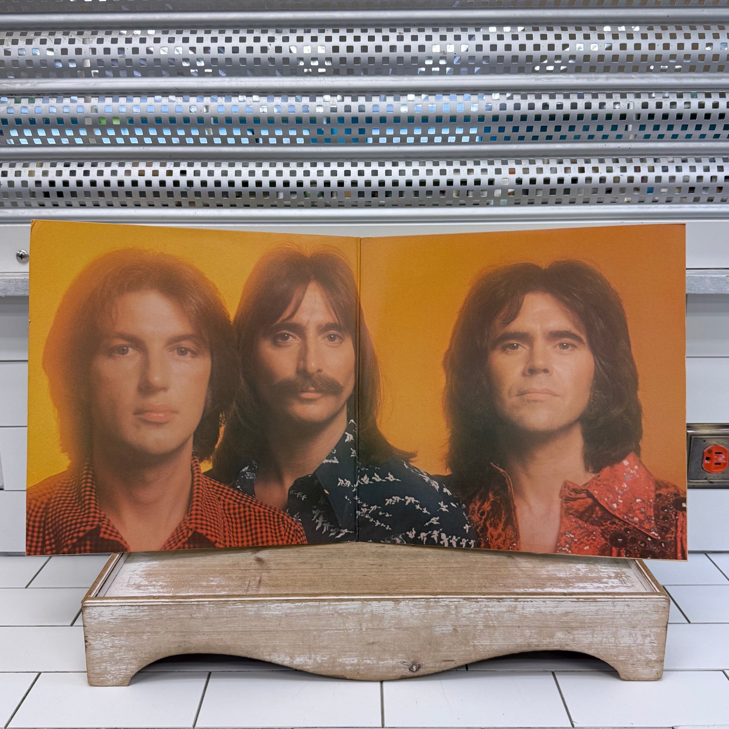 Three Dog Night Joy to the World Their Greatest Hits LP 1974 #DSD-50178