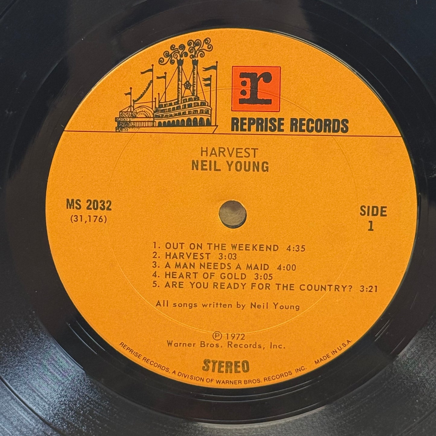Neil Young Harvest Vinyl Record LP w/ Lyric Book 1972 #MS2032