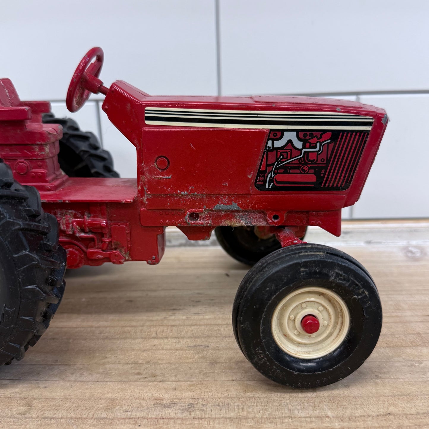 Vintage ERTL International Harvester Tractor Toy