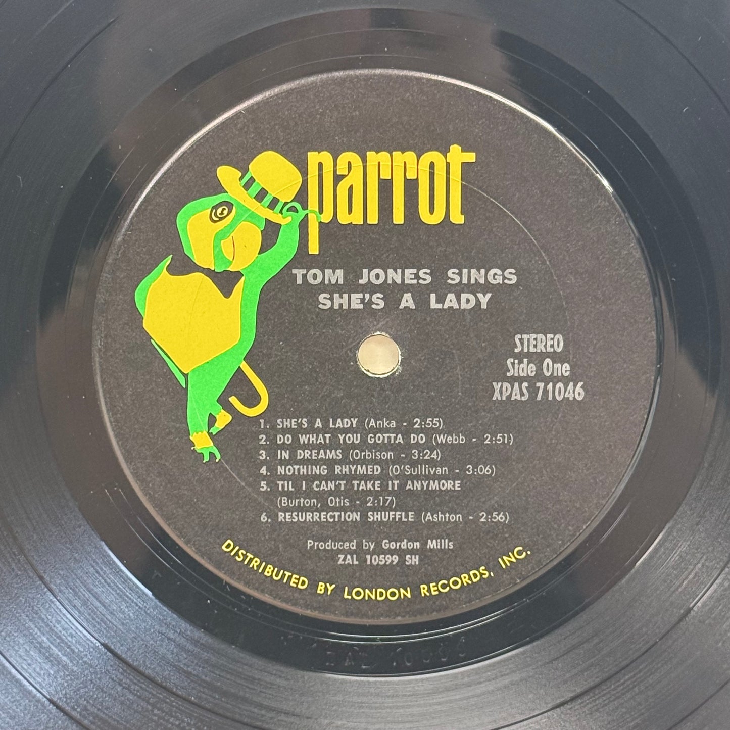 Tom Jones Sings She’s a Lady Vinyl Record 1971 #XPAS 71046