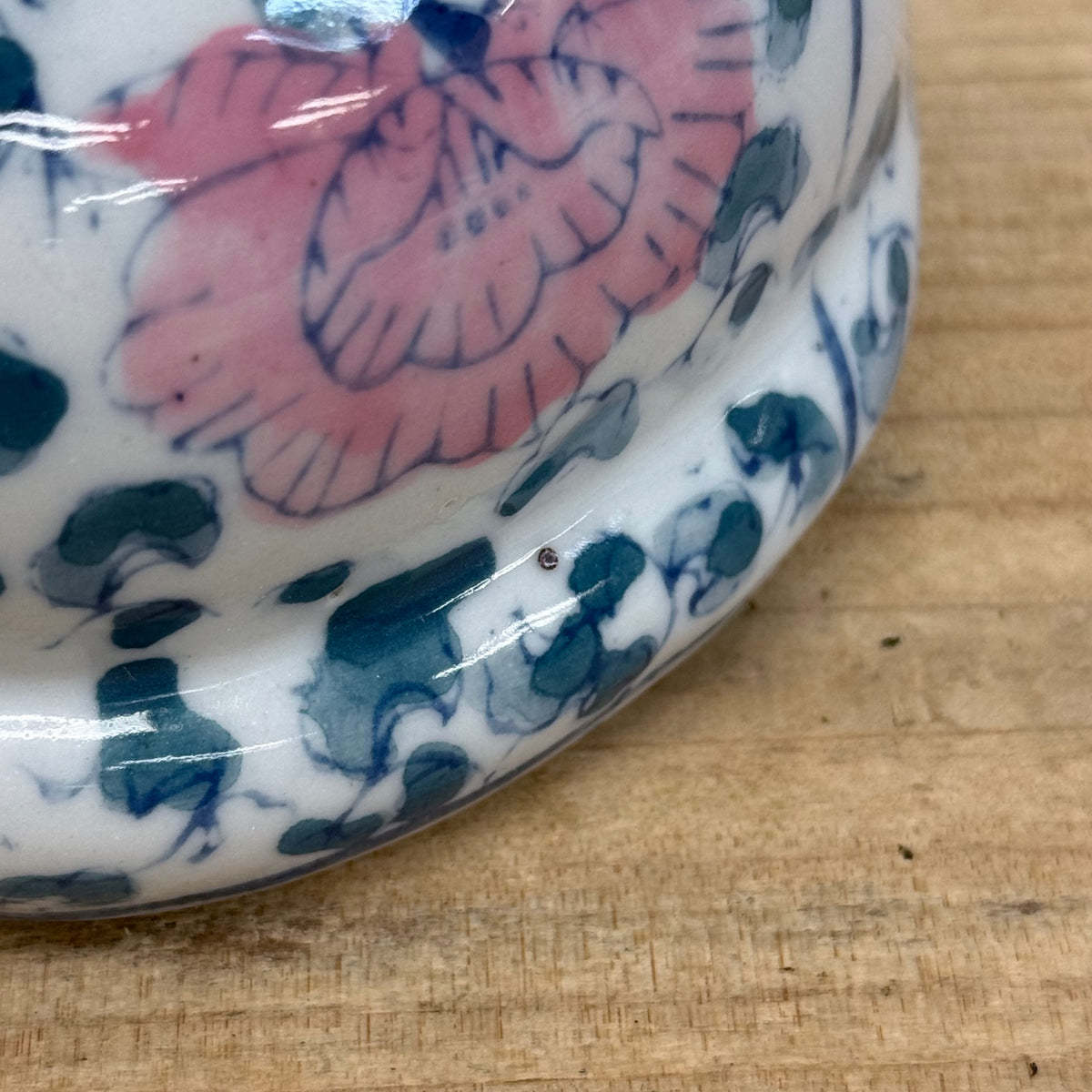 Chinoiserie Porcelain Floral Cat Figurine