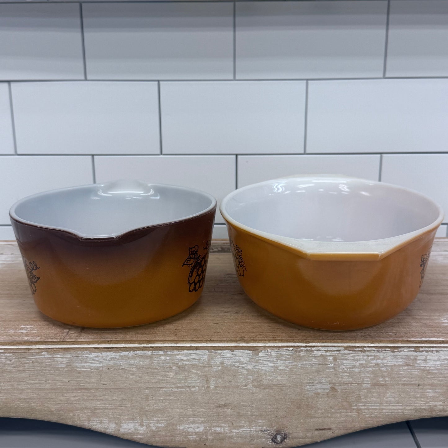 Pyrex Old Orchard Casseroles & Mixing Bowls Lot of 4 Vintage 1970s