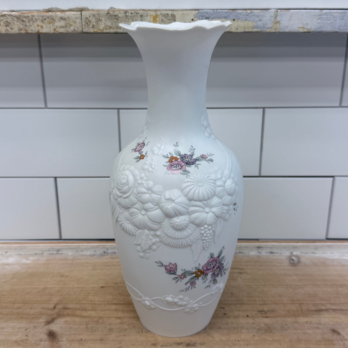 Kaiser Rosalie Floral Relief Porcelain Vase #1352