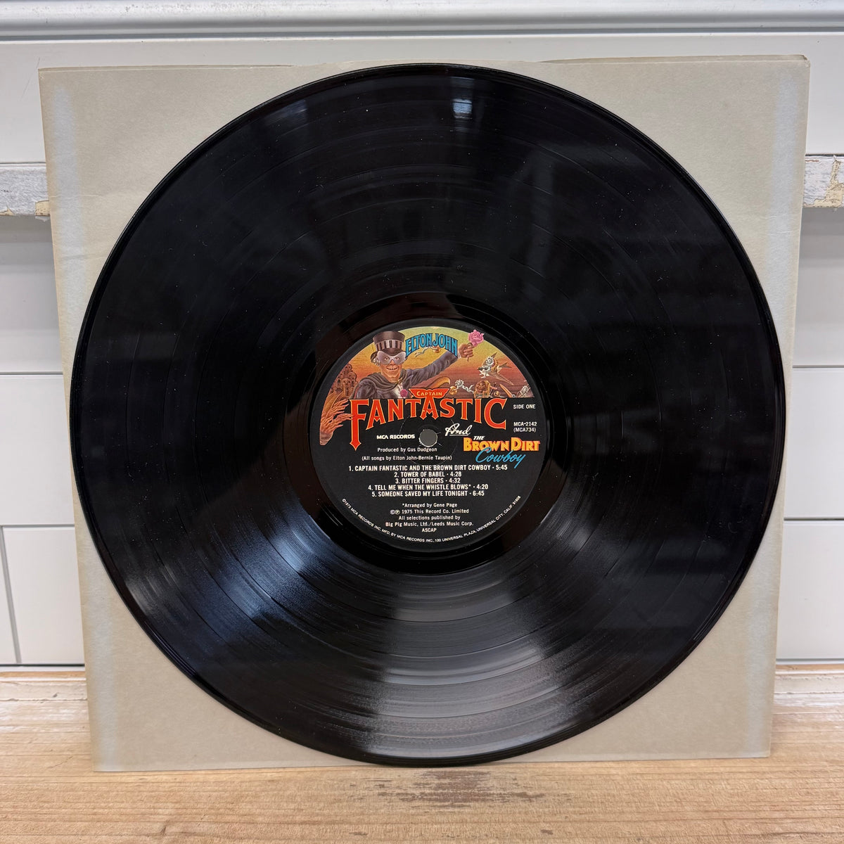 Elton John Captain Fantastic Vinyl Record, 1975 – MCA-2142