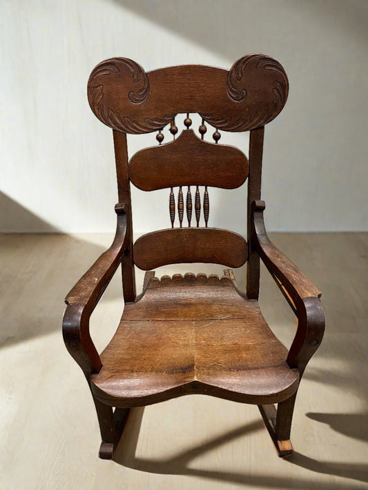 Antique Arts and Crafts Mission rocker, Early 1900s